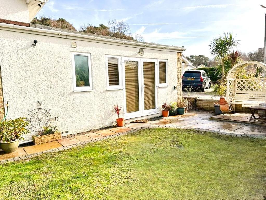 Little Dragons Appartement Poole Buitenkant foto
