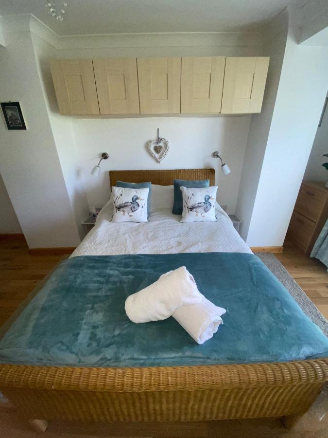 Little Dragons Appartement Poole Buitenkant foto