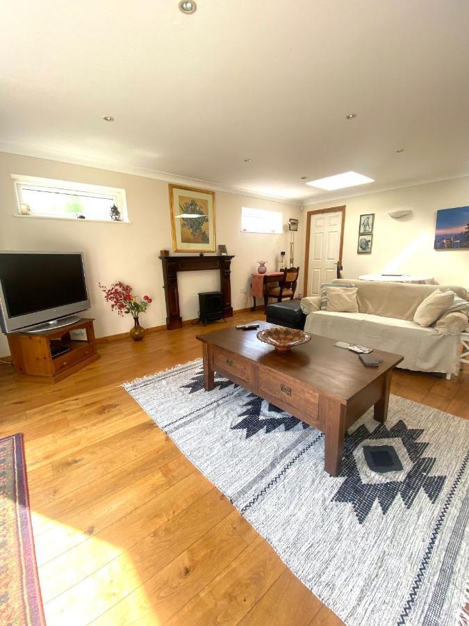 Little Dragons Appartement Poole Buitenkant foto
